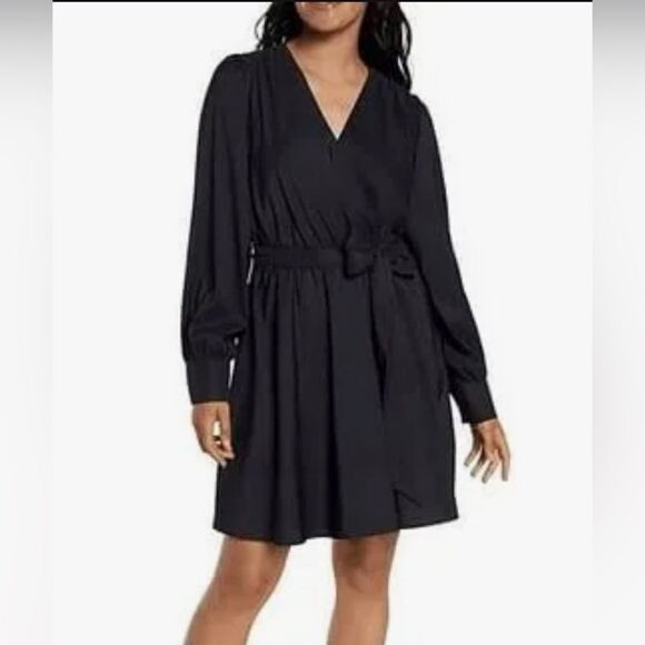Express Women Size XXL Black Puff Sleeve V-Neck Long Sleeve Mini Wrap Dress NEW - Picture 1 of 7